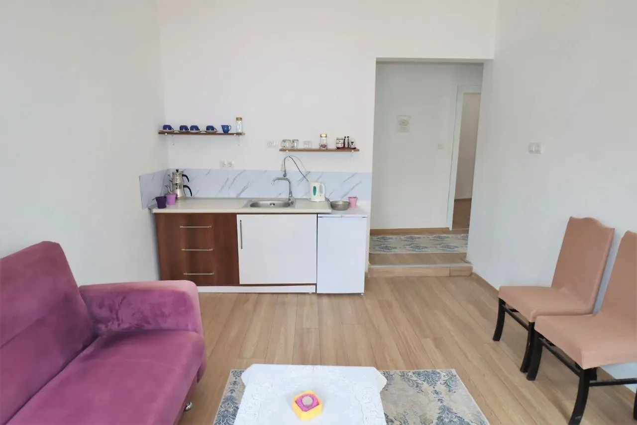 Appartement Feine Wohnung Mitten Im Zentrum Kuşadası Turkije